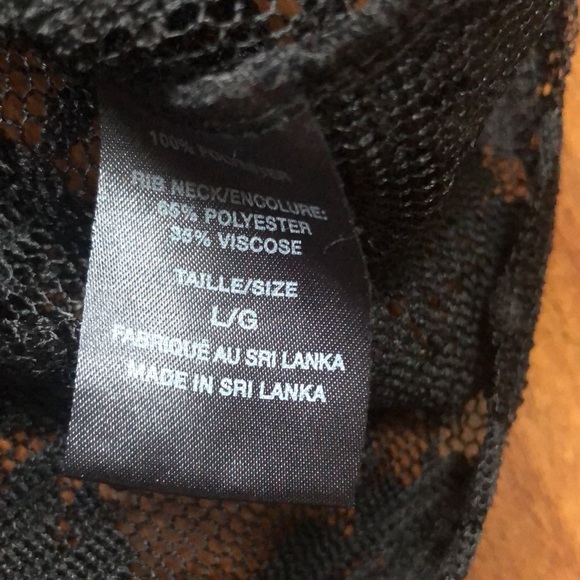 Floral Black Lace Top - Picture 3 of 3